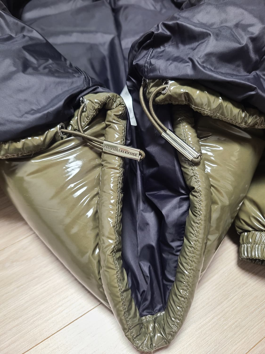 아르마니 익스체인지 글로시패딩 #푸퍼패딩 M 상품이미지6