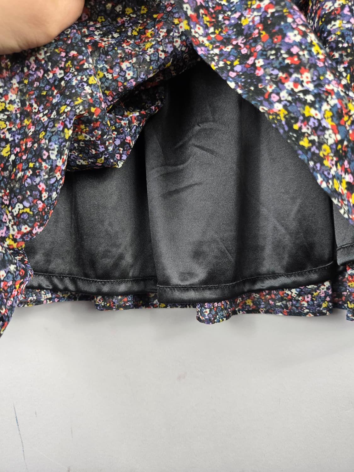 [무료배송]써스데이아일랜드 M 여성 잔꽃 쉬폰 허리밴딩 롱 원피스 상품이미지7