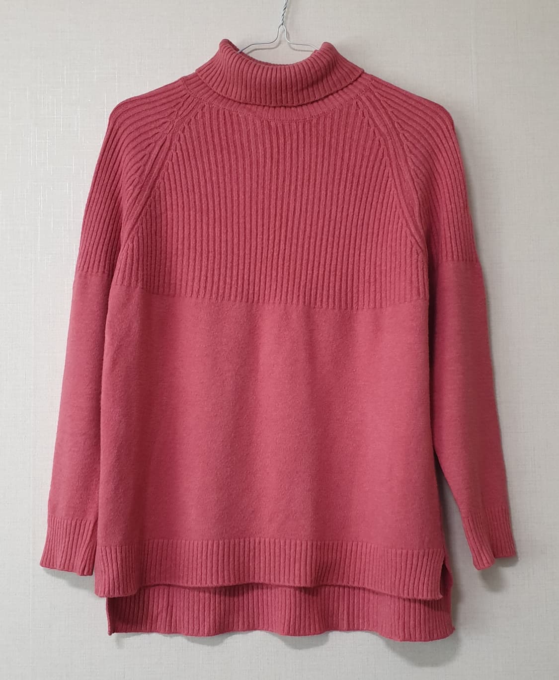 핑크색 터틀넥 니트 스웨터 상품이미지1