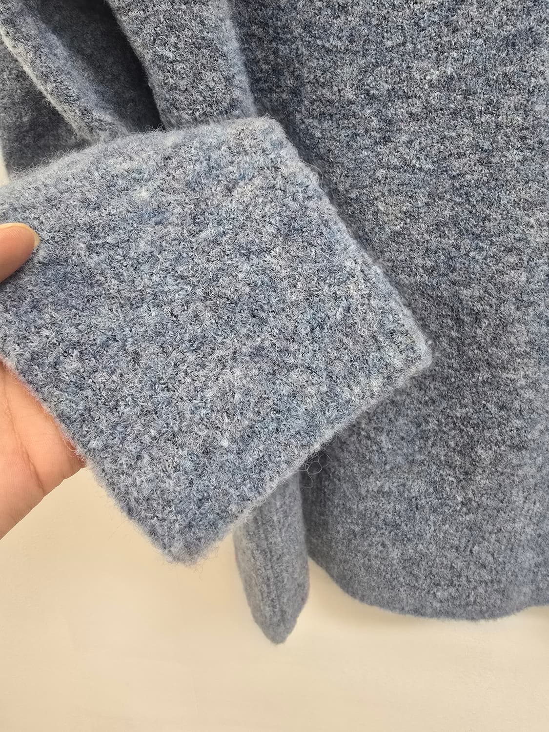 구호 하트넥라인 루즈핏 니트 상품이미지6