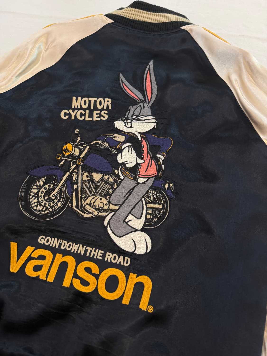 국내유일) 밴슨 X 루니툰즈 리버시블 카모 스카쟌 상품이미지4