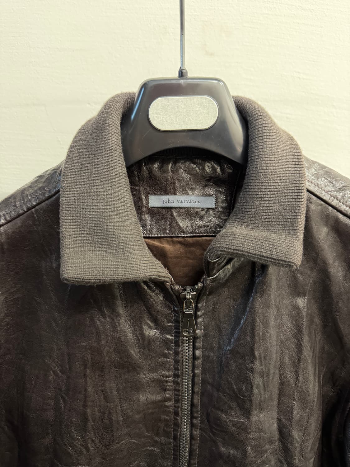 존바바토스 다크 브라운 램스킨 레더자켓(상태최상) 상품이미지2