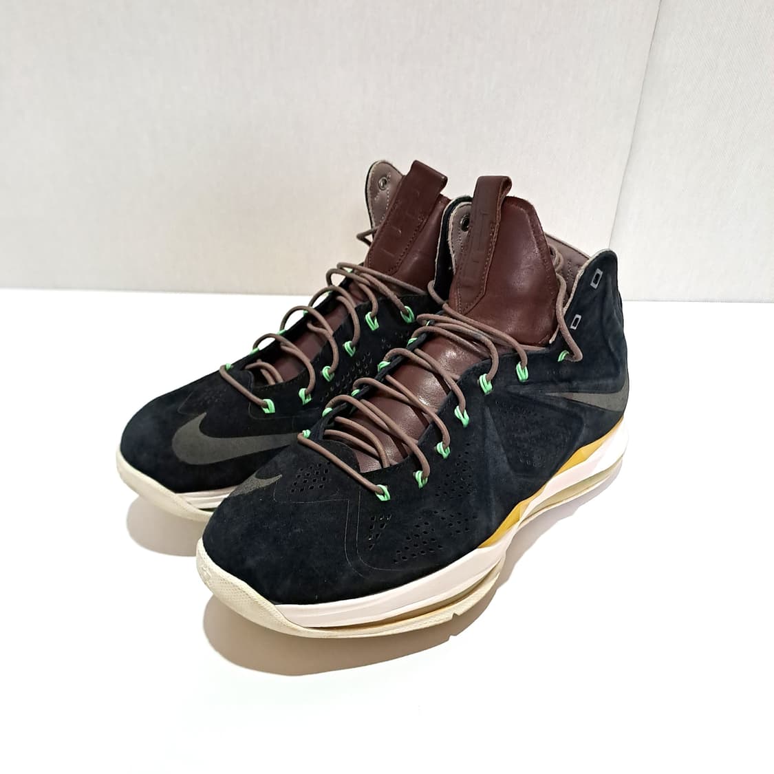 (택포) 나이키 르브론 10 EXT 스웨이드 농구화 270 B681 상품이미지1