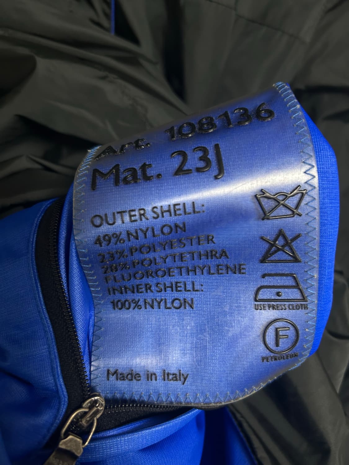 프라다 고어텍스 리버시블 자켓  상세사진 상품이미지6