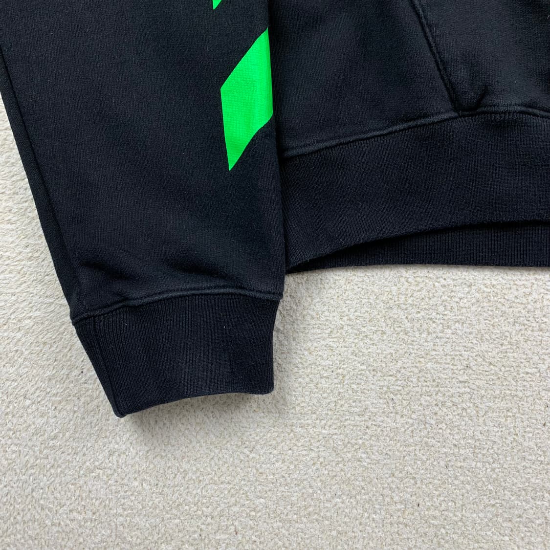 오프화이트 20SS 파스칼 Golden Ratio 페인팅 후드티 블랙 상품이미지5