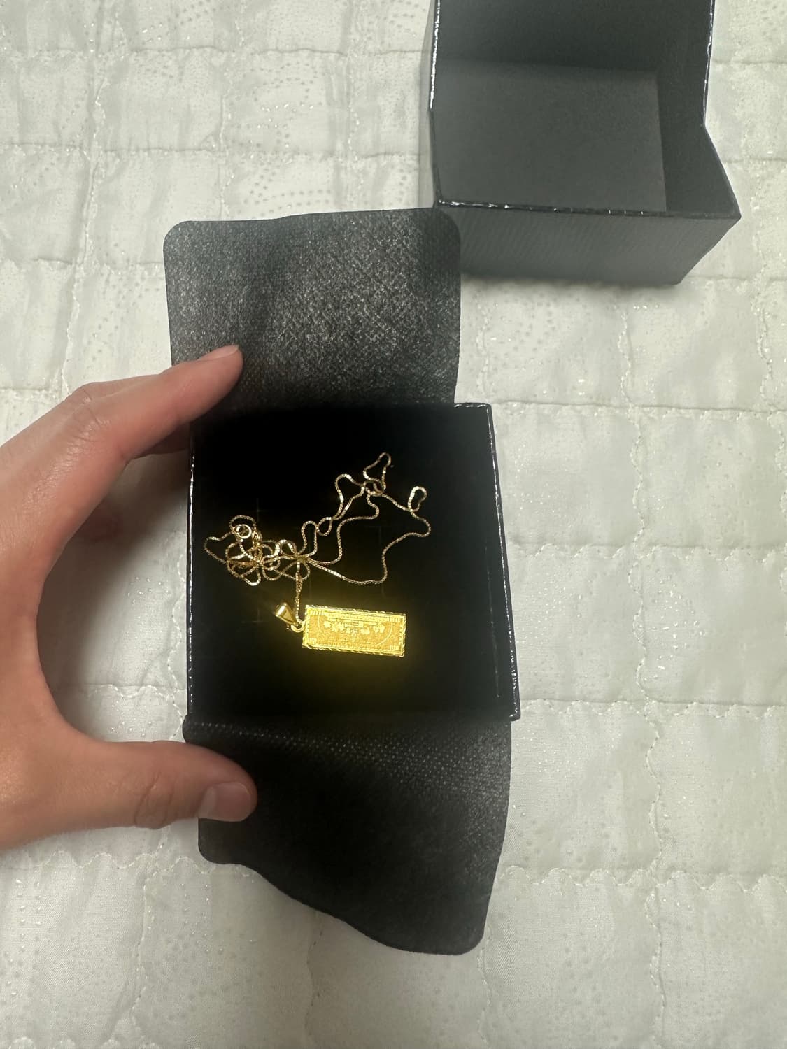 슈프림 Supreme 100 Dollar Bill Gold Pendant 상품이미지5