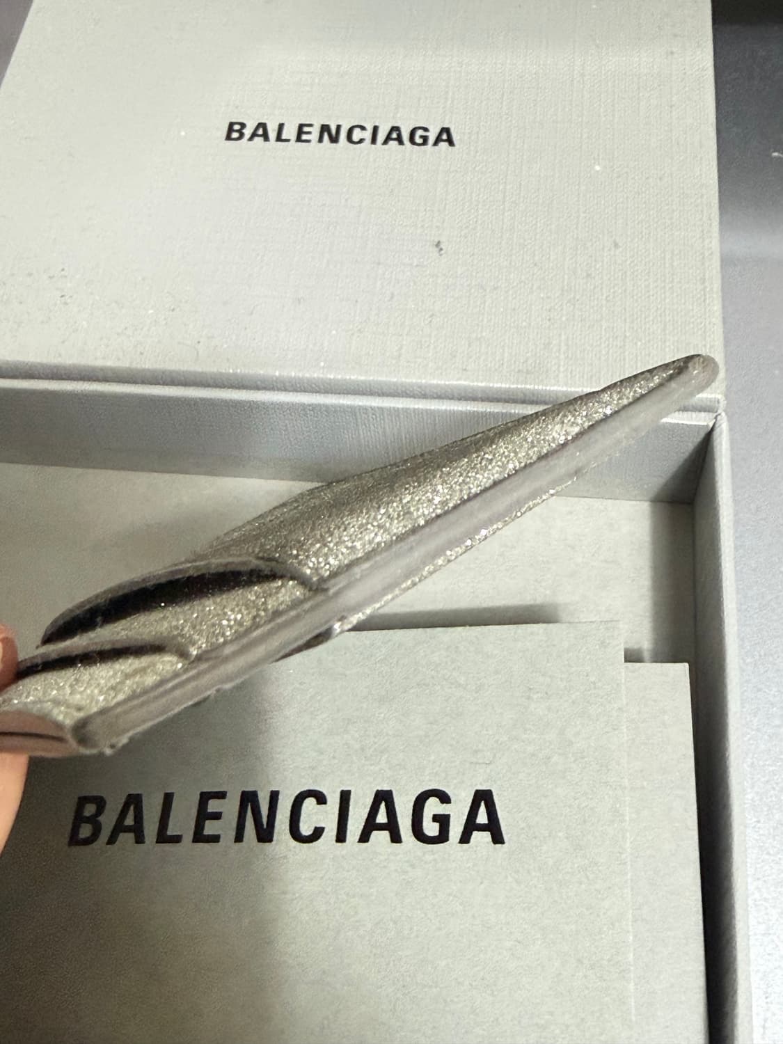 발렌시아가 글리터 카드지갑 상품이미지4