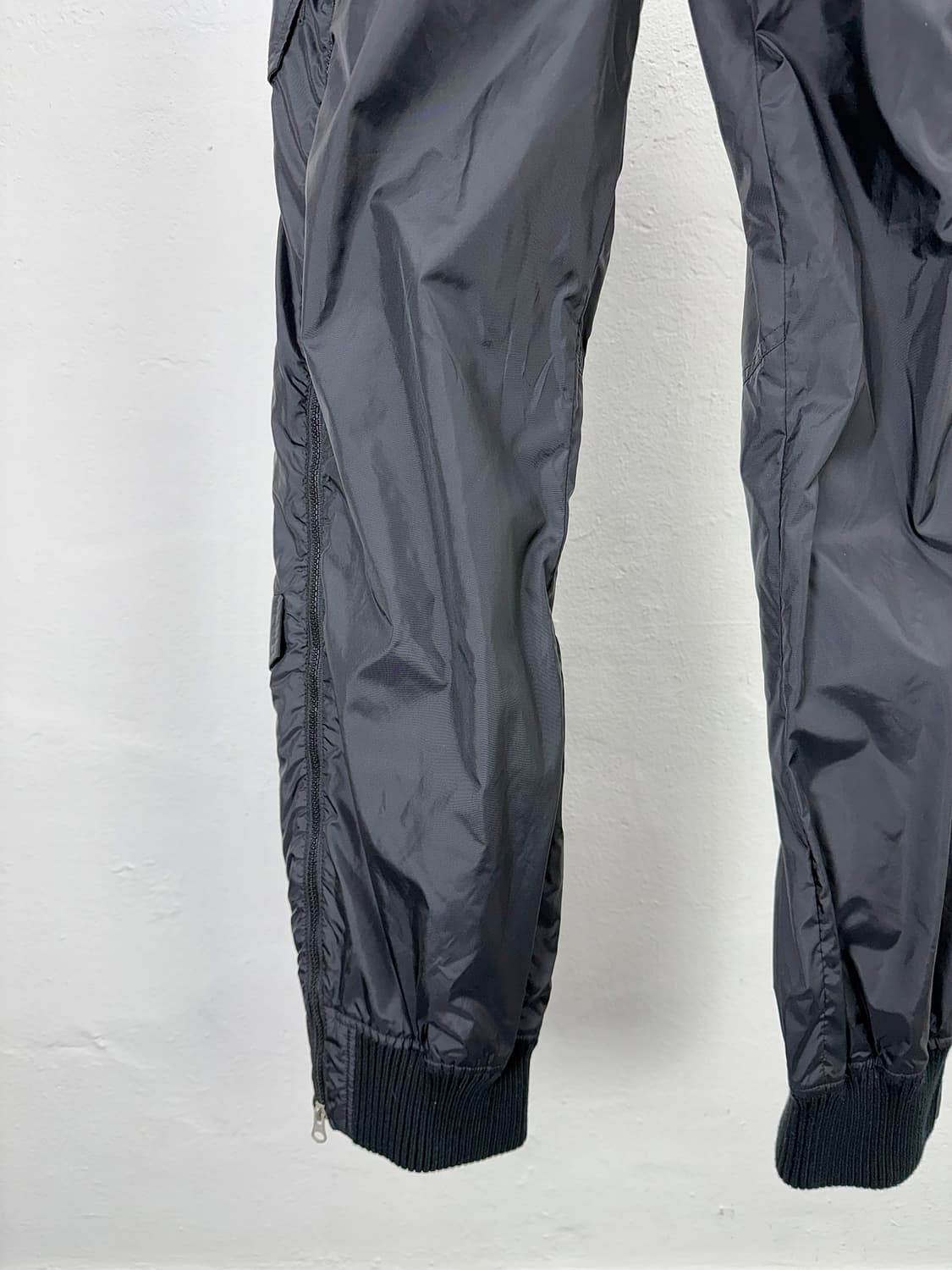 아르마니 진스 나일론 사이드 레그 집 조거 팬츠 상품이미지5