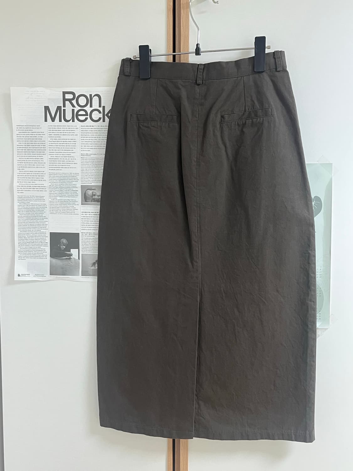 카키 핀턱 롱 스커트 상품이미지2