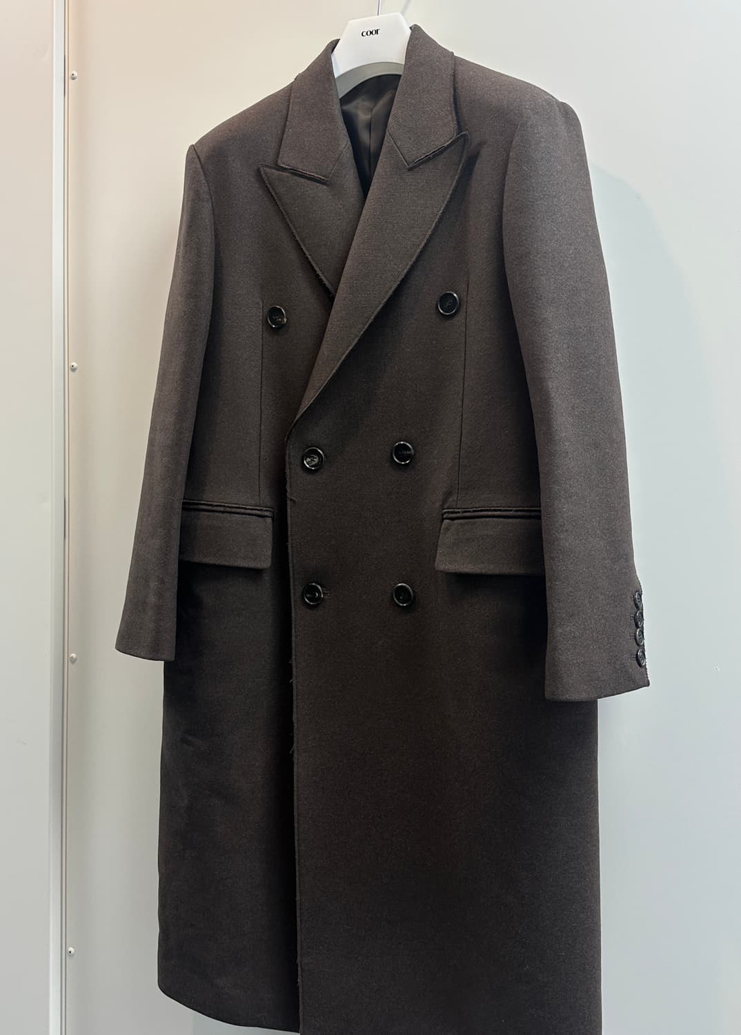 COOR 로우컷 피크드라펠 더블 코트(멜란지브라운, L, 새상품) 상품이미지3
