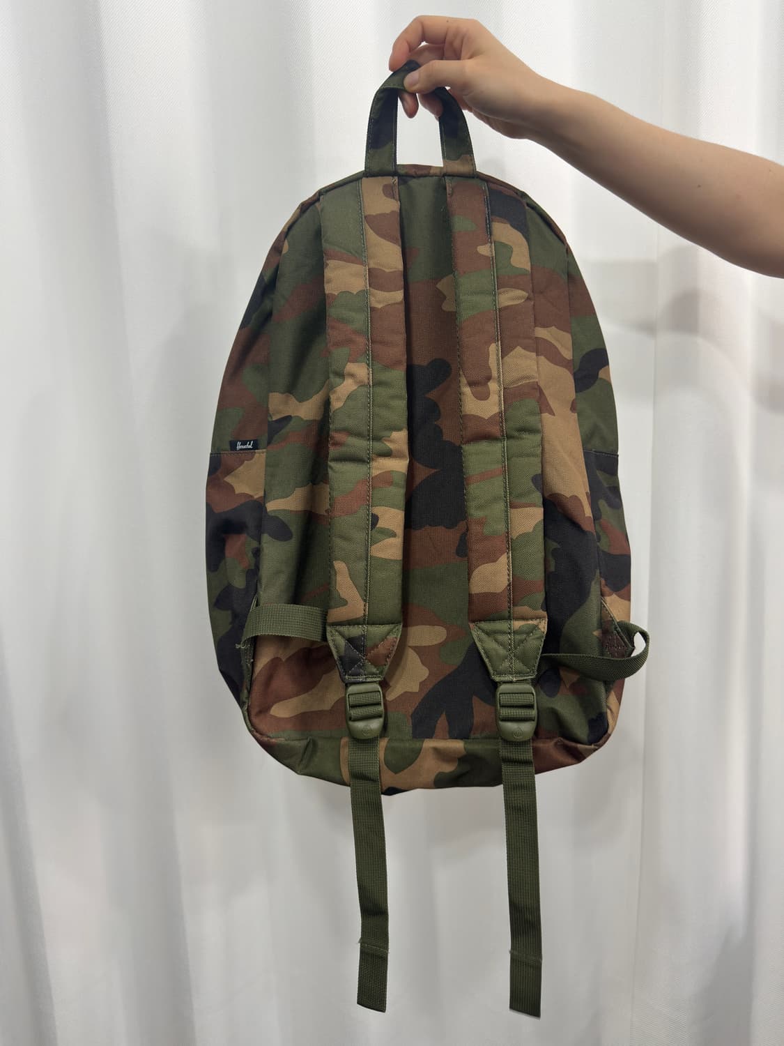 herschel camo backpack 상품이미지2