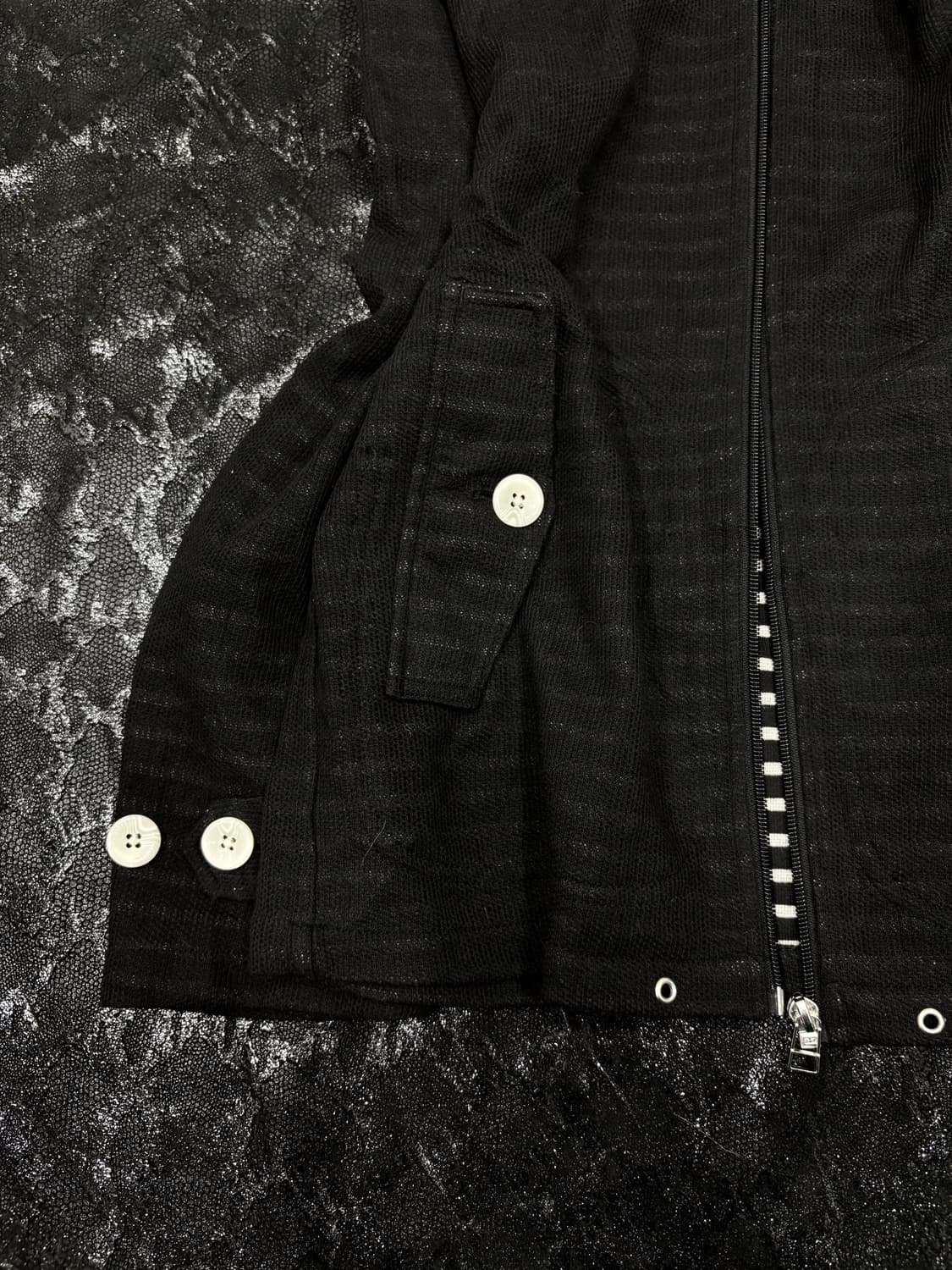 “Vintage” Y2K Stripe White Button Detail 상품이미지3
