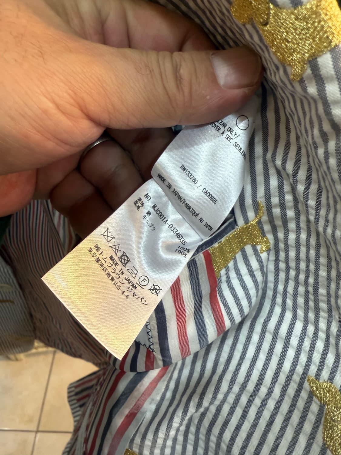 3/100 정품 톰브라운 골드도그 자수 버블 자켓 팝니다 상품이미지7