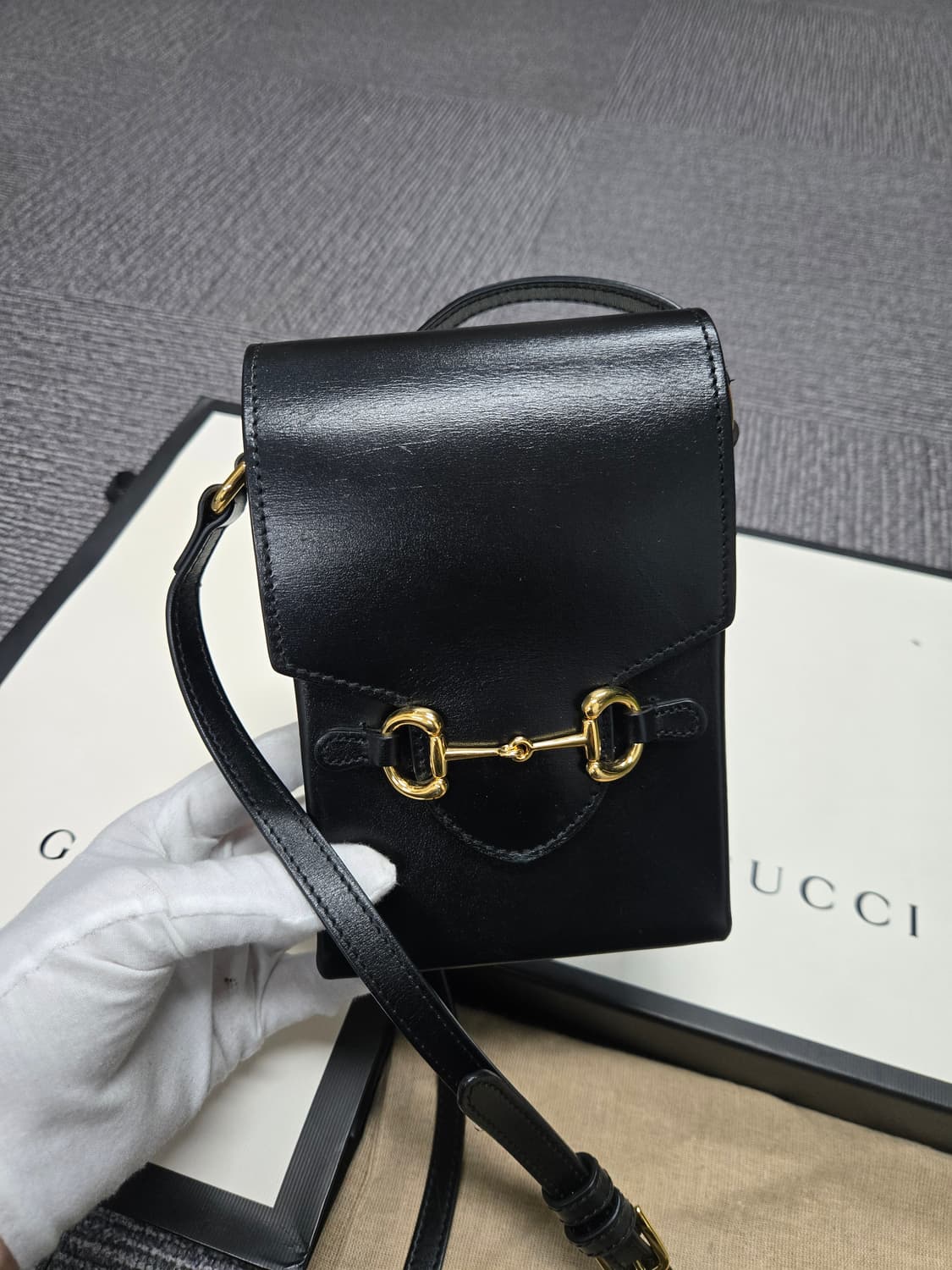 [특가][정품]구찌 홀스빗 폰홀더백 상품이미지1