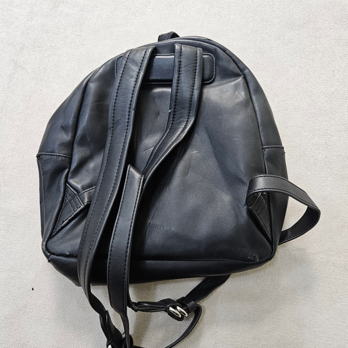 F 켈빈클라인 레더 백팩 (까짐) 0409Y 상품이미지2