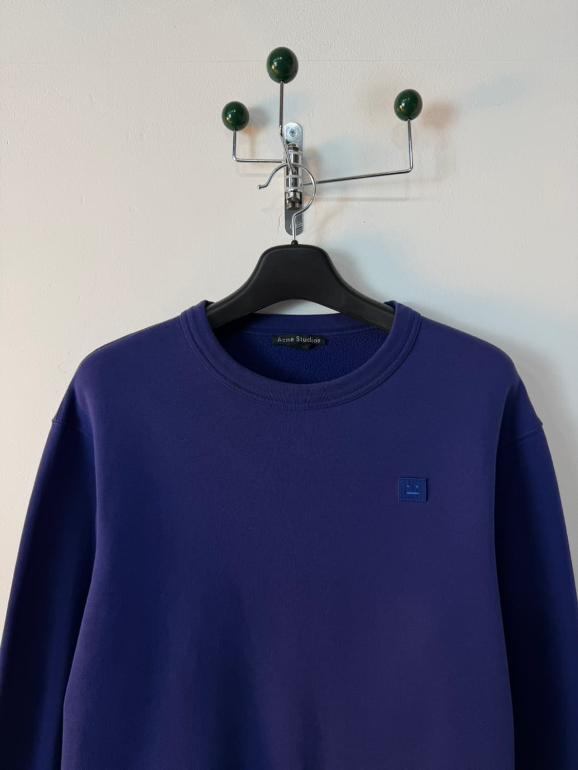아크네 스튜디오 페이스 로고 맨투맨 스웻셔츠 상품이미지2
