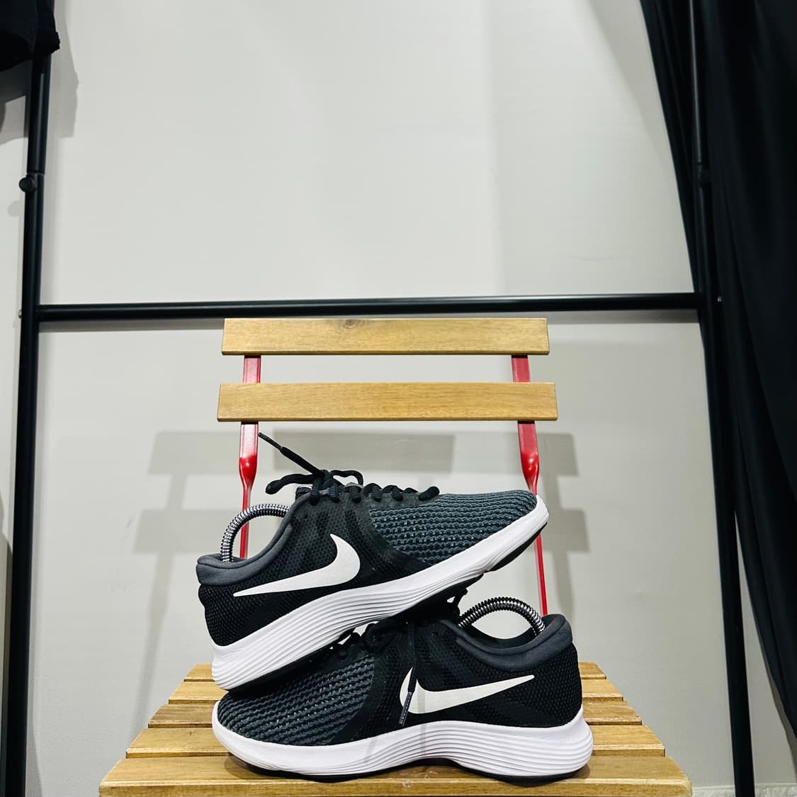 235) 나이키 운동화 여성 여자 신발 레볼루션 블랙 상품이미지7