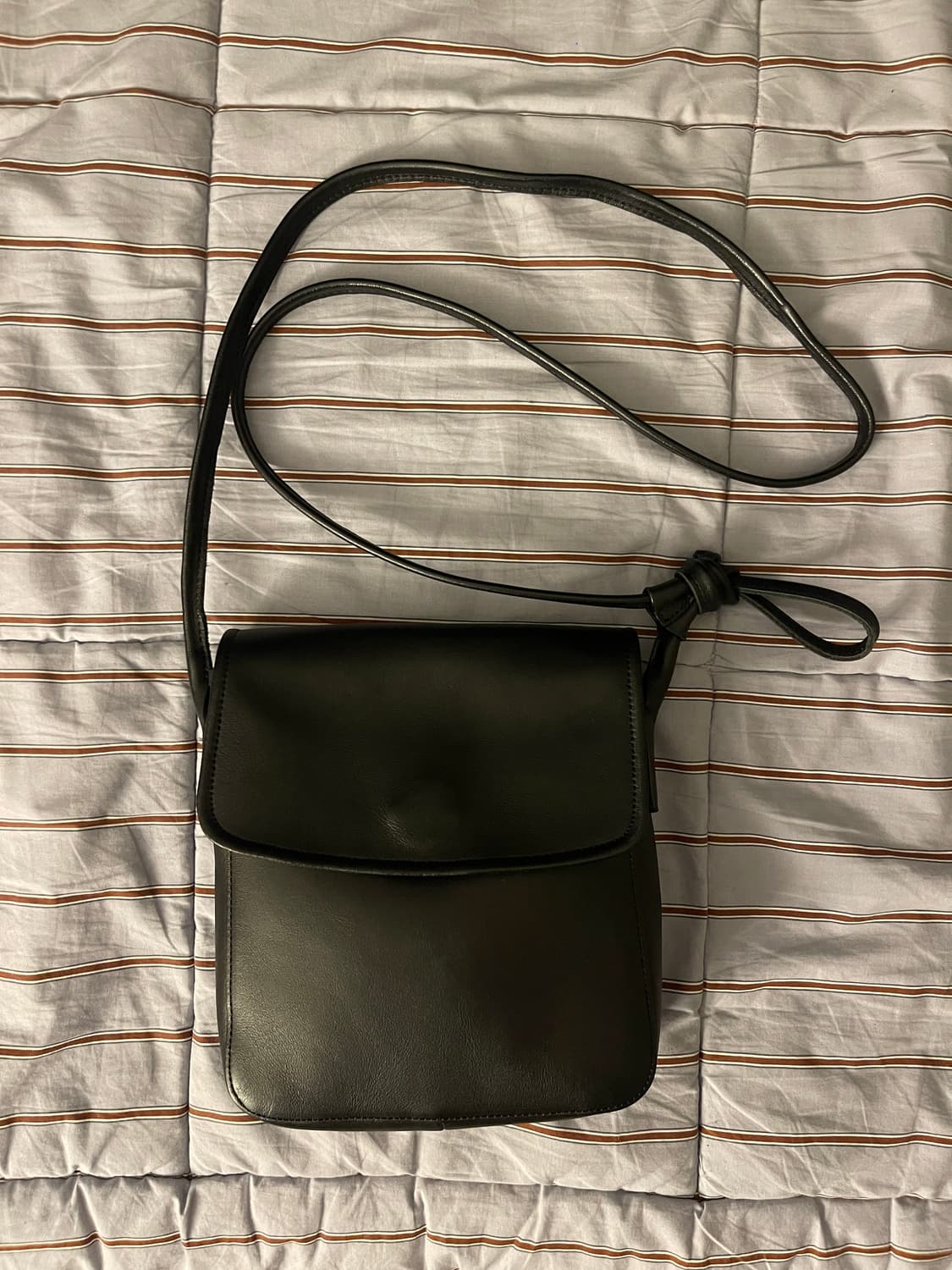 gyul 워크백 소가죽 미니 크로스 백 상품이미지1