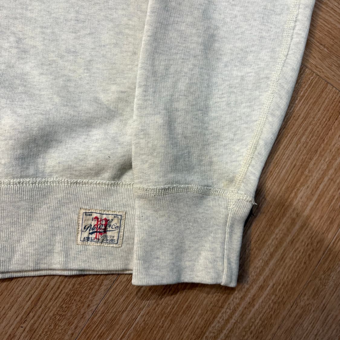 폴로 랄프로렌 오트밀 페이딩 스웻셔츠 상품이미지3