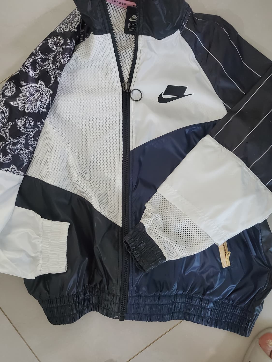 나이키 우븐 바람막이 판매합니다. 상품이미지5
