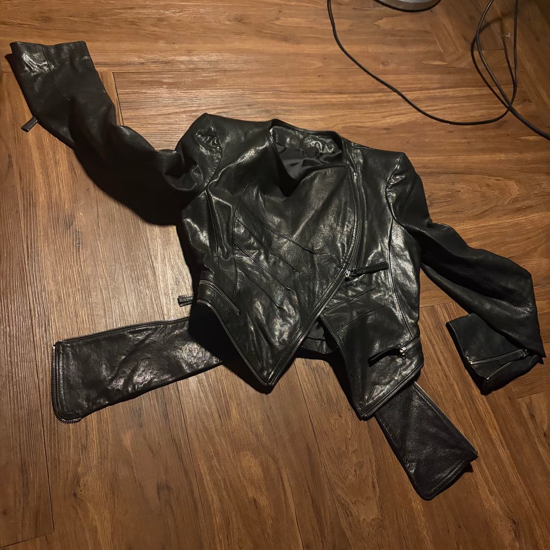 Asymmetric Lambskin Avant-Garde Jacket 상품이미지7