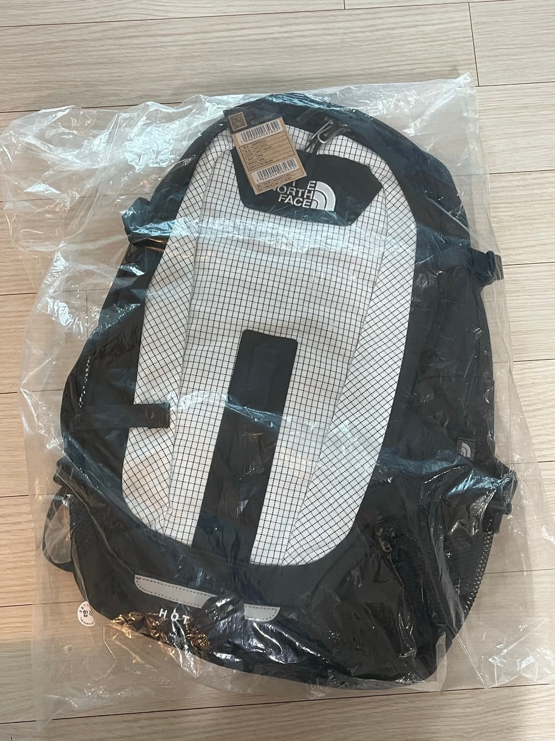 노스페이스 핫샷 화이트 상품이미지1