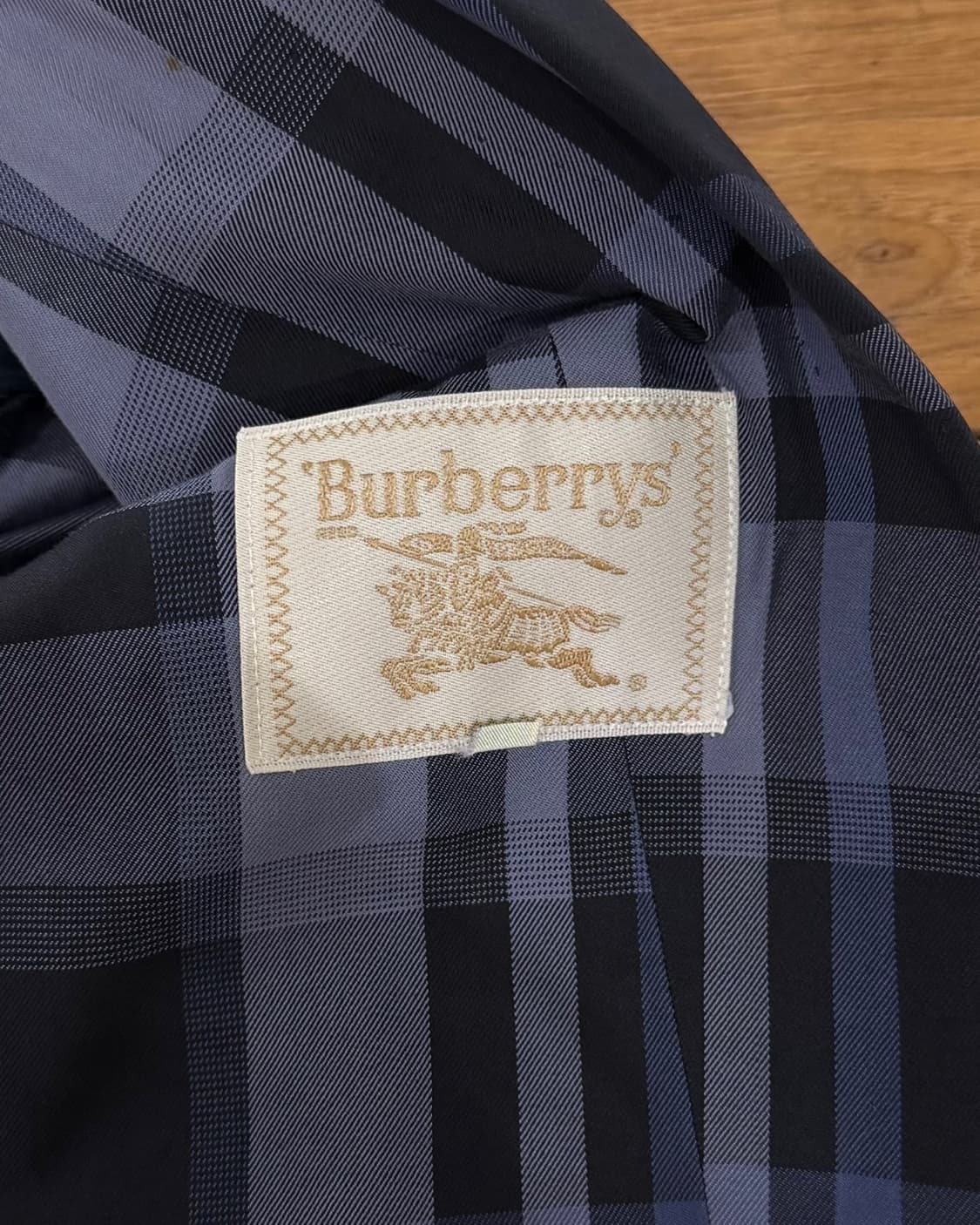 버버리 네이비 노바 체크 투버튼 자켓/스커트 (셋업)  상품이미지6