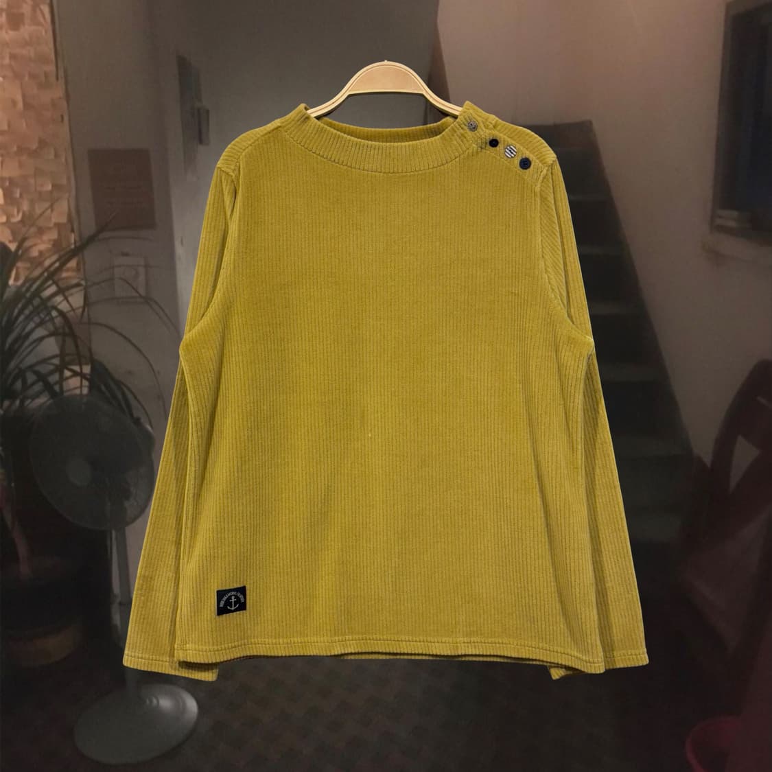 빈티지 버튼 포인트 올리브 코듀로이 벨벳 니트 티셔츠 상품이미지1