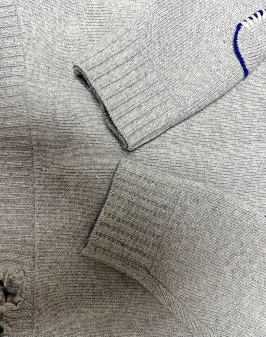 자라 X 아더에러 오버사이즈 스웨터 그레이 L-XL 중고 판매 상품이미지2