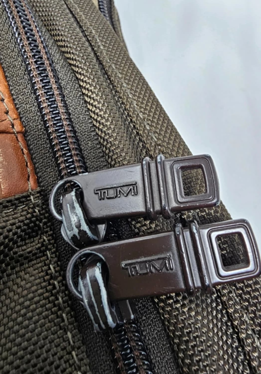 투미 TUMI 서류 가방 상품이미지7