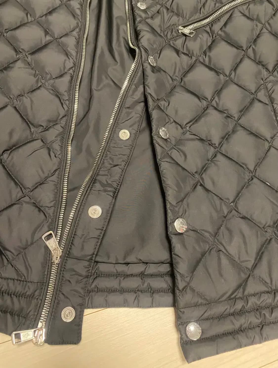 몽클레르 벌피 숏 다운자켓 상품이미지5