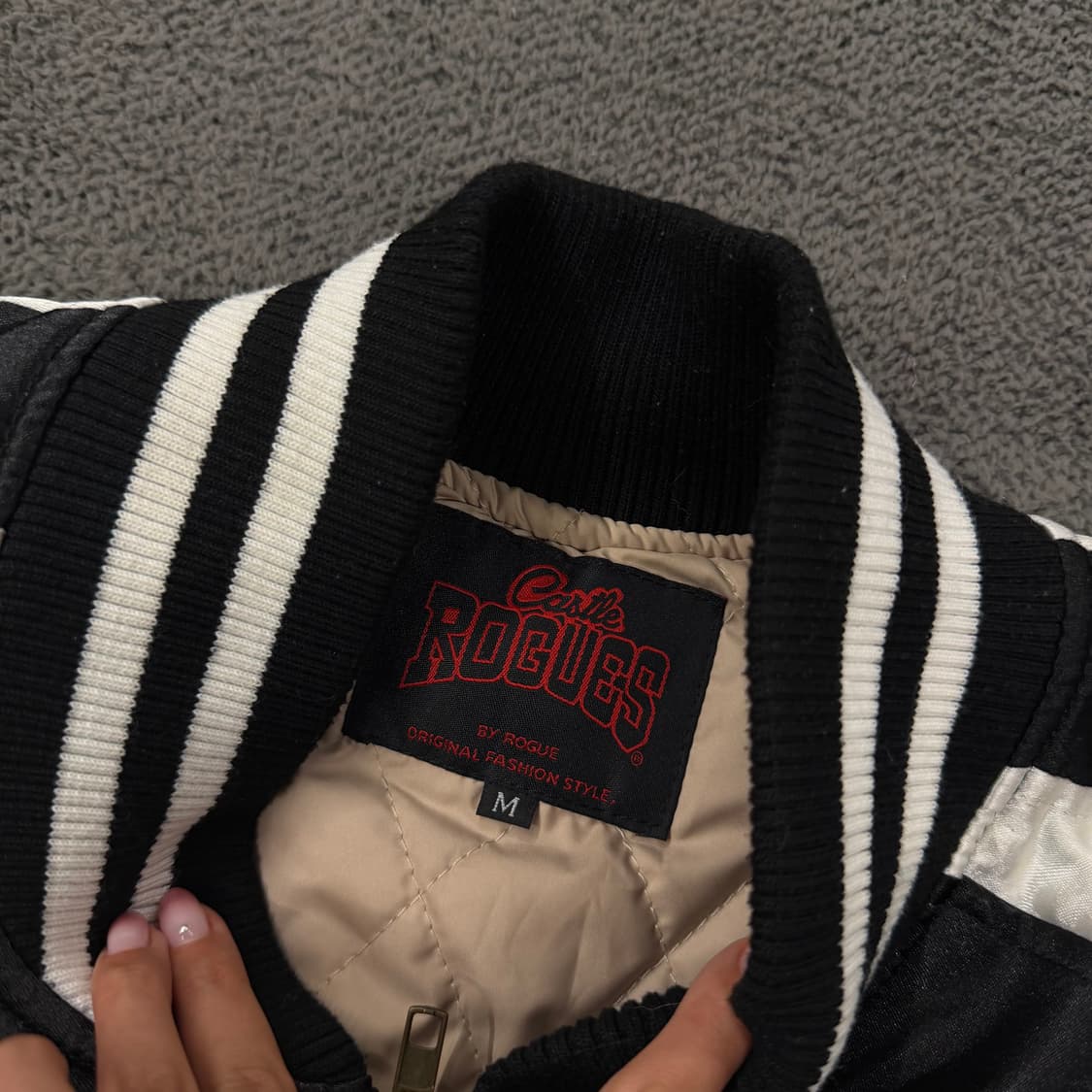 [ 정품/M ] ROGUES 잉어 사쿠라 자수 스카잔 자켓 상품이미지5