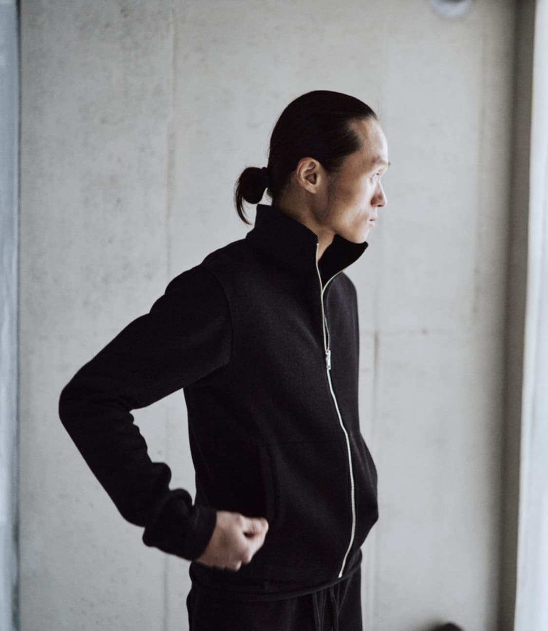 모노프리베 하이넥 집업 블랙 2 상품이미지1