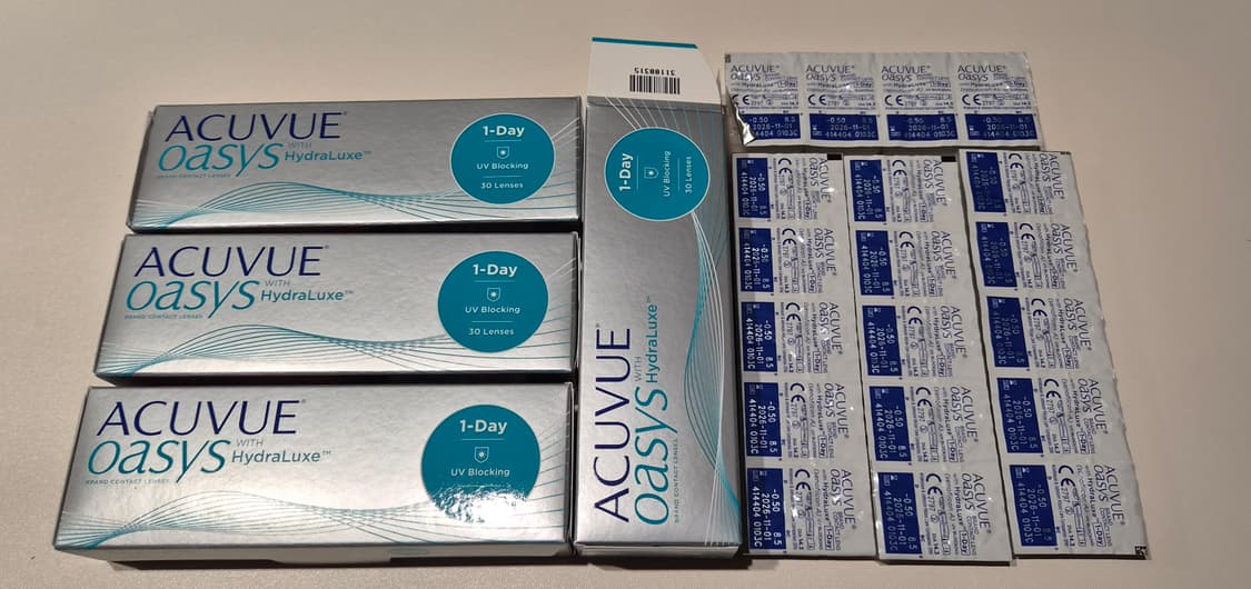 아큐브 오아시스 원데이렌즈( -0,50) 새제품 거의 4
박스 상품이미지1