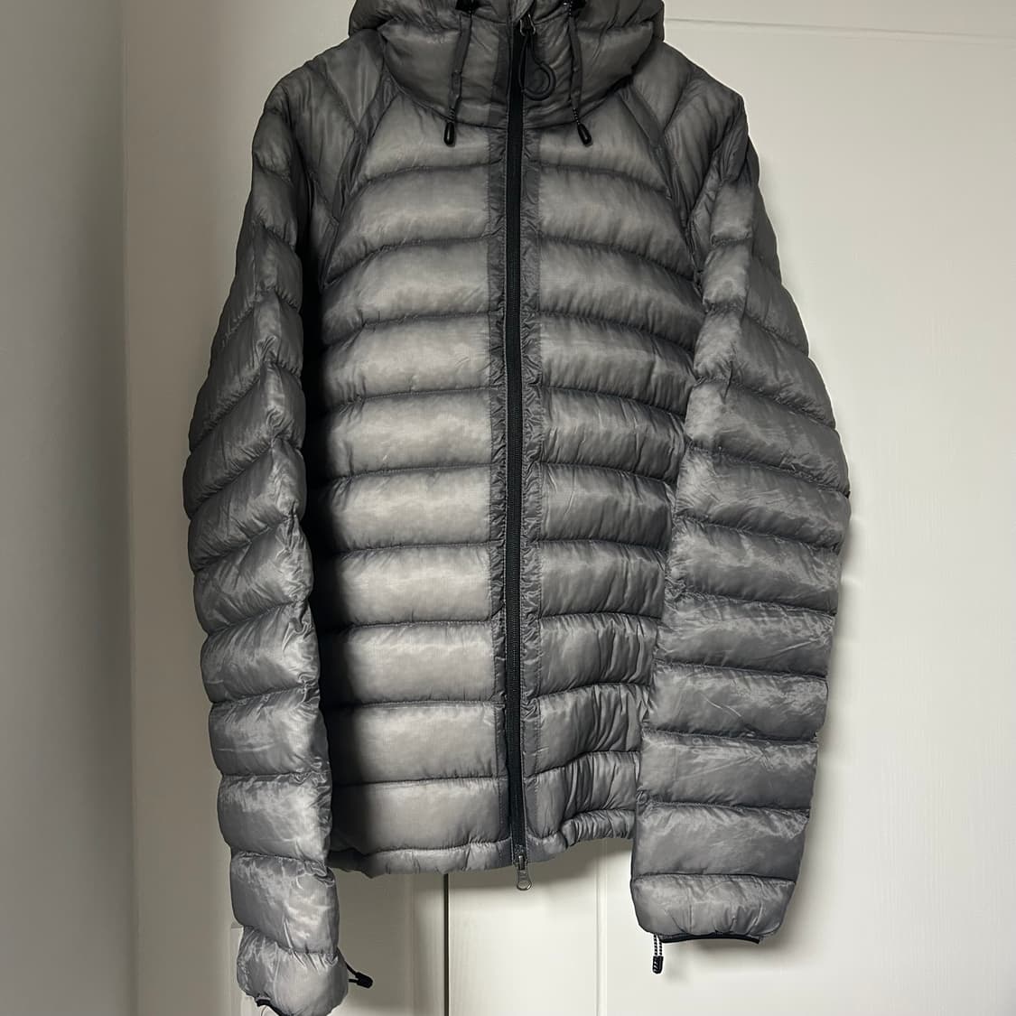 수아레 경량패딩 L사이즈 판매 상품이미지2