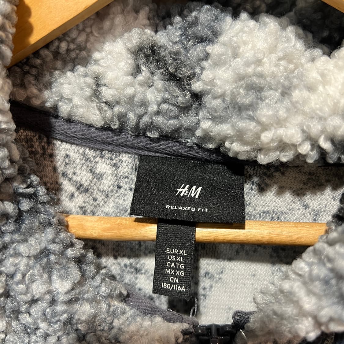 H&M 뽀글이 후드집업 상품이미지3
