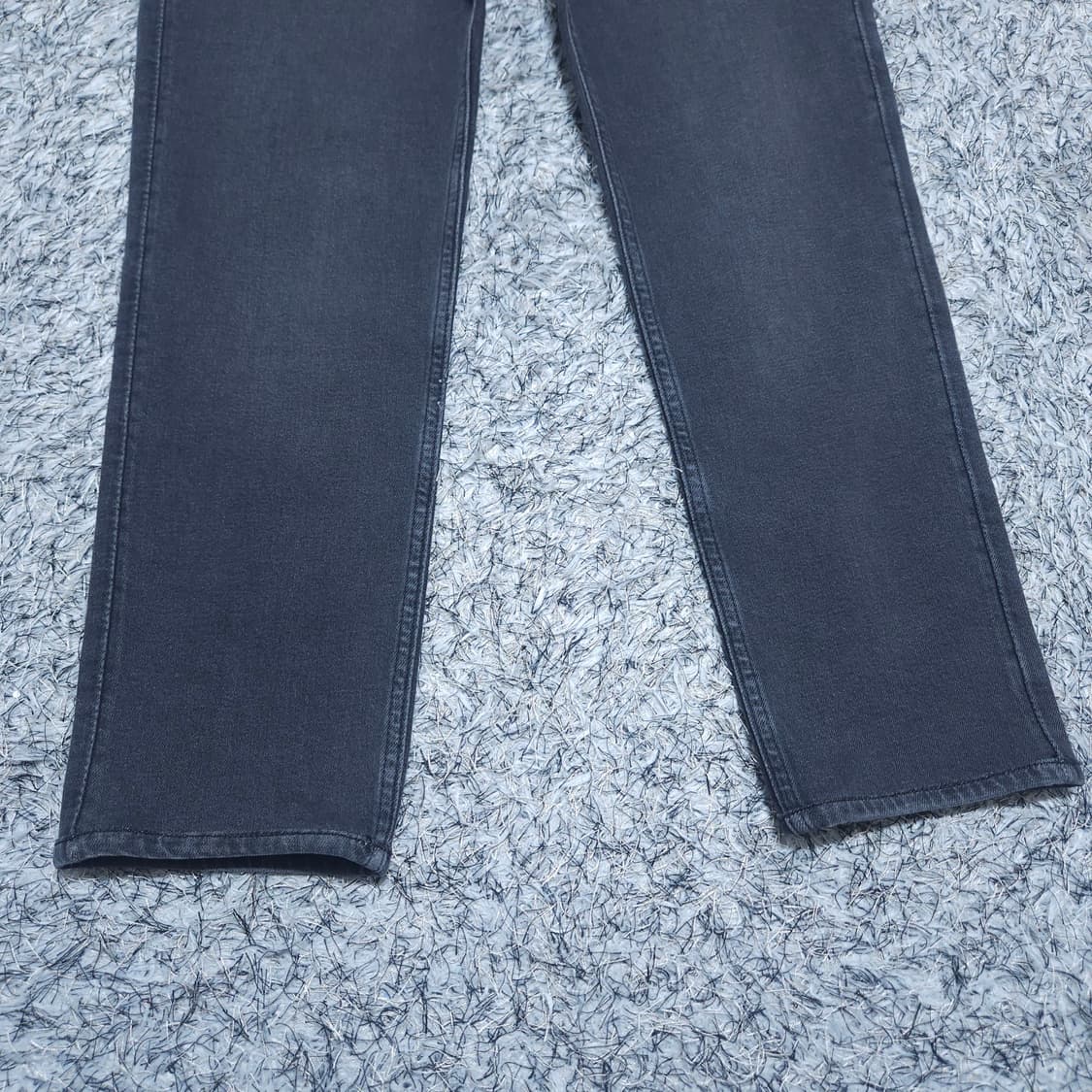 코스COS) 30/32 남자 슬림핏청바지 / 왕눈이샵 상품이미지4