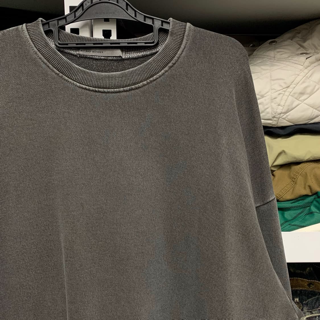 [XL] WIT AND WONDER 가먼트다잉 맨투맨 스웻셔츠 상품이미지1