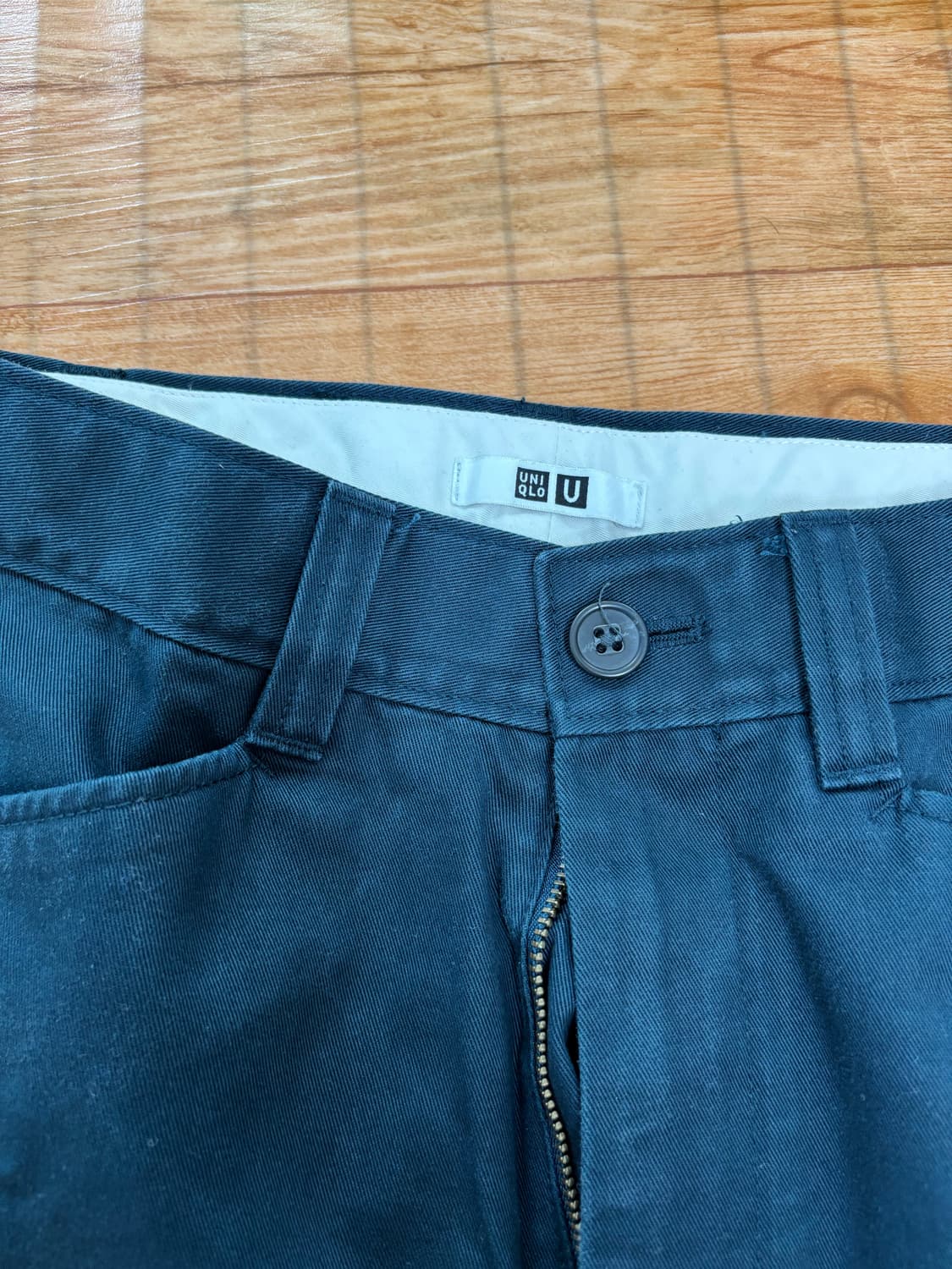 유니클로 U와이드핏 스트레이트 팬츠 팝니다. 상품이미지2