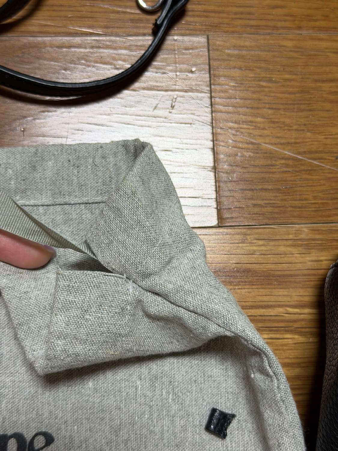 비비안웨스트우드 크리시 스몰 버킷백 블랙 상품이미지10