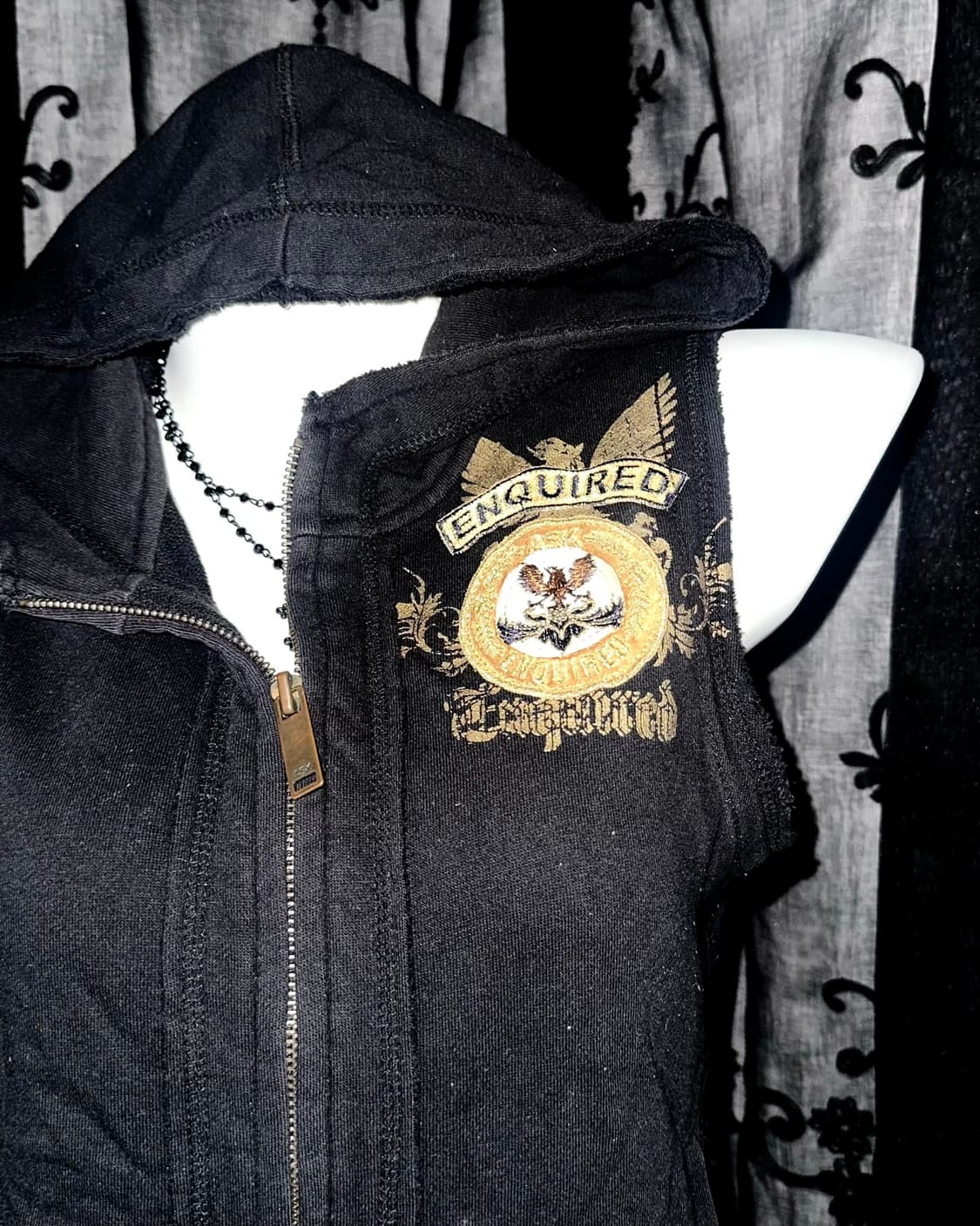 black zip-up sleeveless hoodie 상품이미지2