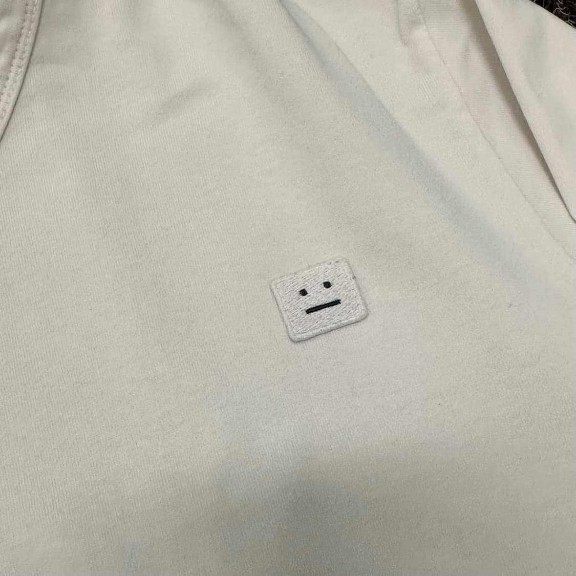 Acne Studio 아크네 스튜디오 긴팔티셔츠 맨투맨 화이트  상품이미지4