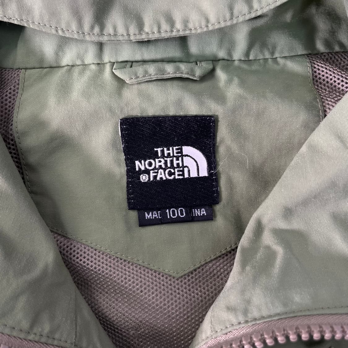 100 노스페이스 카키 사이드라인 바람막이 상품이미지3