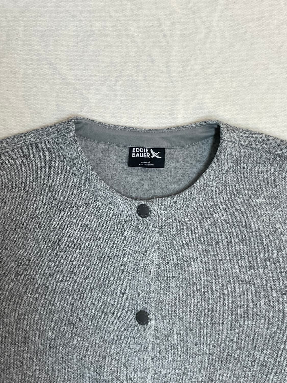 에디바우어 버튼 니트 상품이미지2