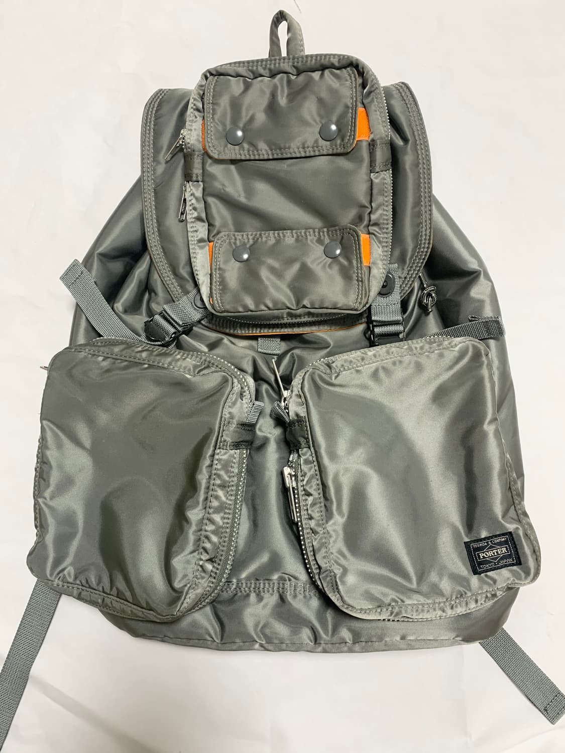 포커 탱커 뉴 럭색 백팩 그레이 상품이미지1