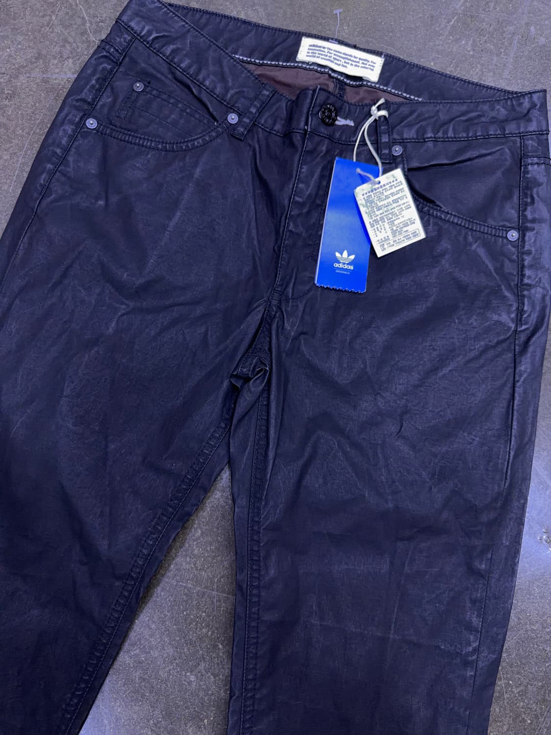 아디다스 오리지널 큐피핏 글로시 코팅진 블랙데님 28 상품이미지3