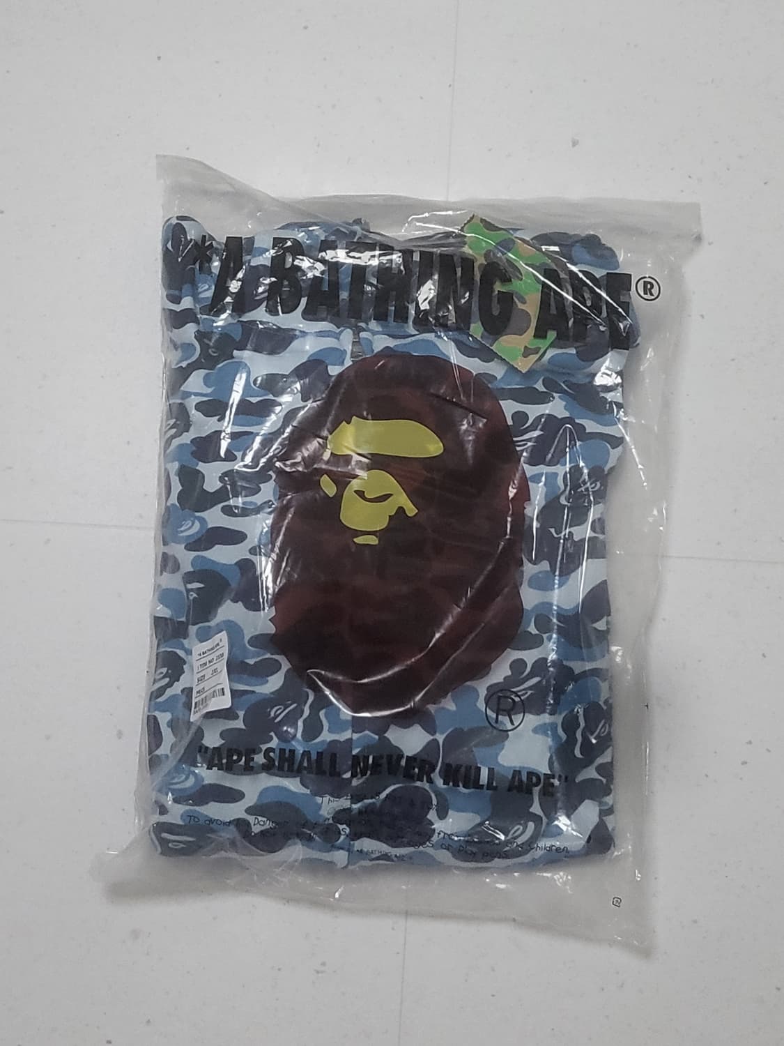 베이프 샤크후드 2XL 상품이미지3