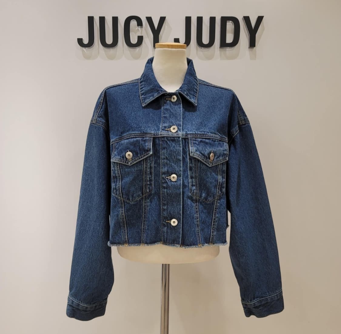 (새상품)쥬시쥬디 크롭 데님자켓 55~66사이즈 상품이미지2