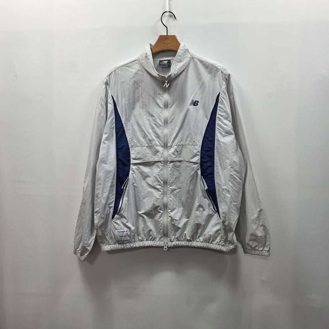 0795 뉴발란스 uni 리너스 경량 바람막이 100 상품이미지1