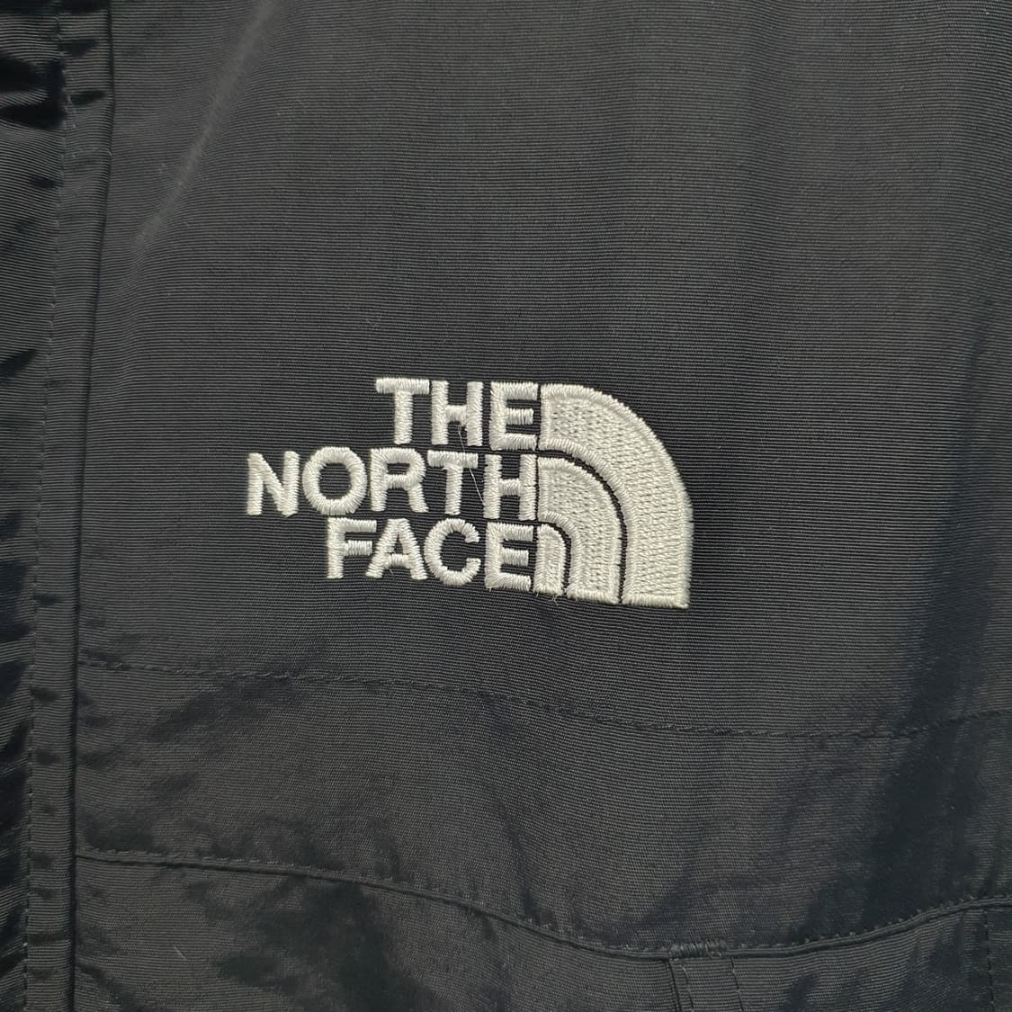 노스페이스 고프코어 블랙 바람막이 후드 자켓  상품이미지4